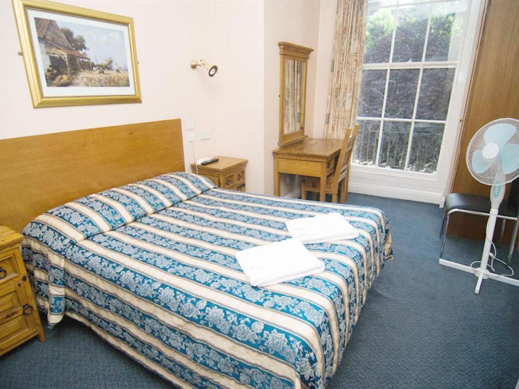 Normandie Hotel Лондон Екстер'єр фото