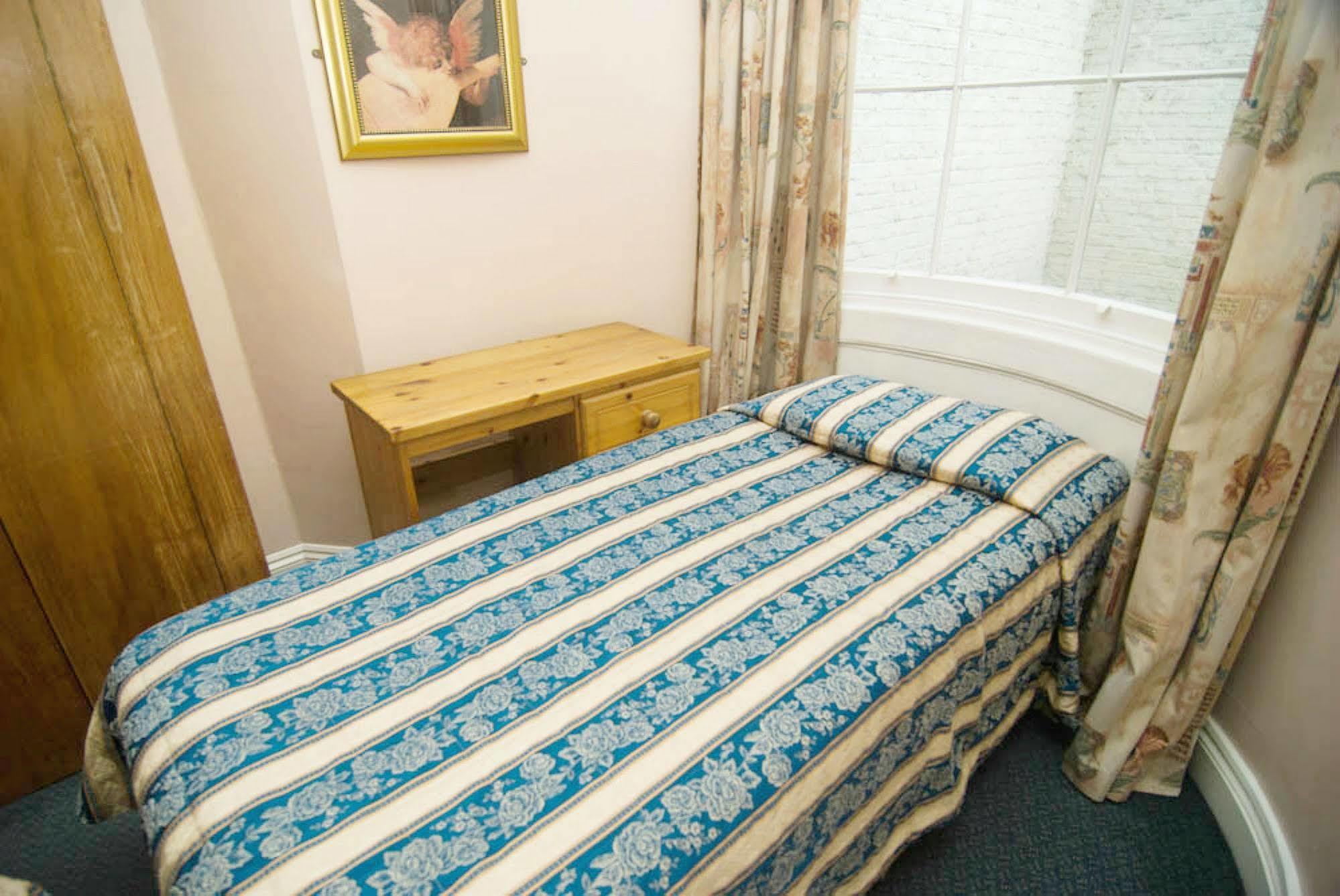 Normandie Hotel Лондон Екстер'єр фото